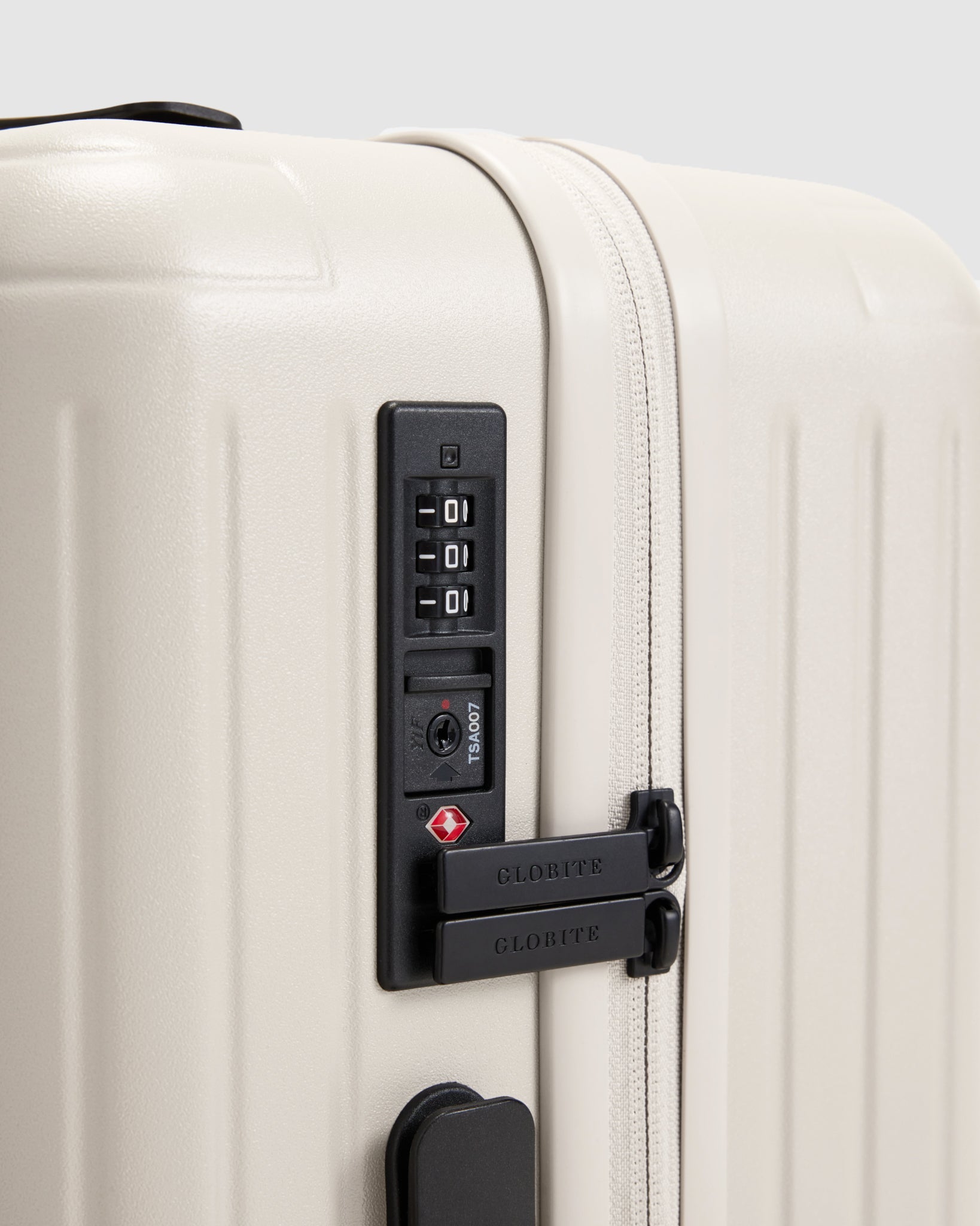 Carry On Expandable Suitcase - Moonbeam Beige - Globite