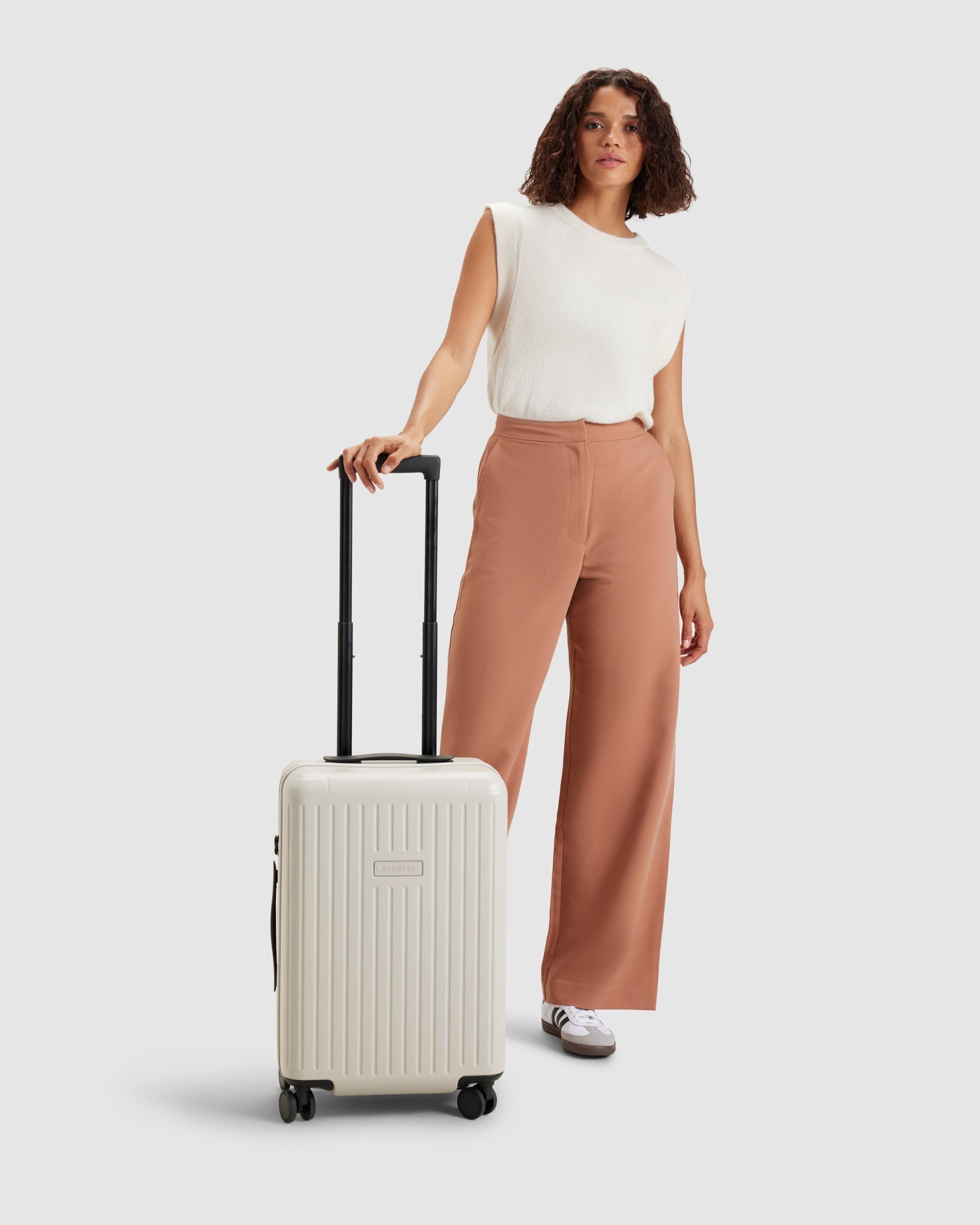 Expandable Carry On Suitcase - Moonbeam - Globite