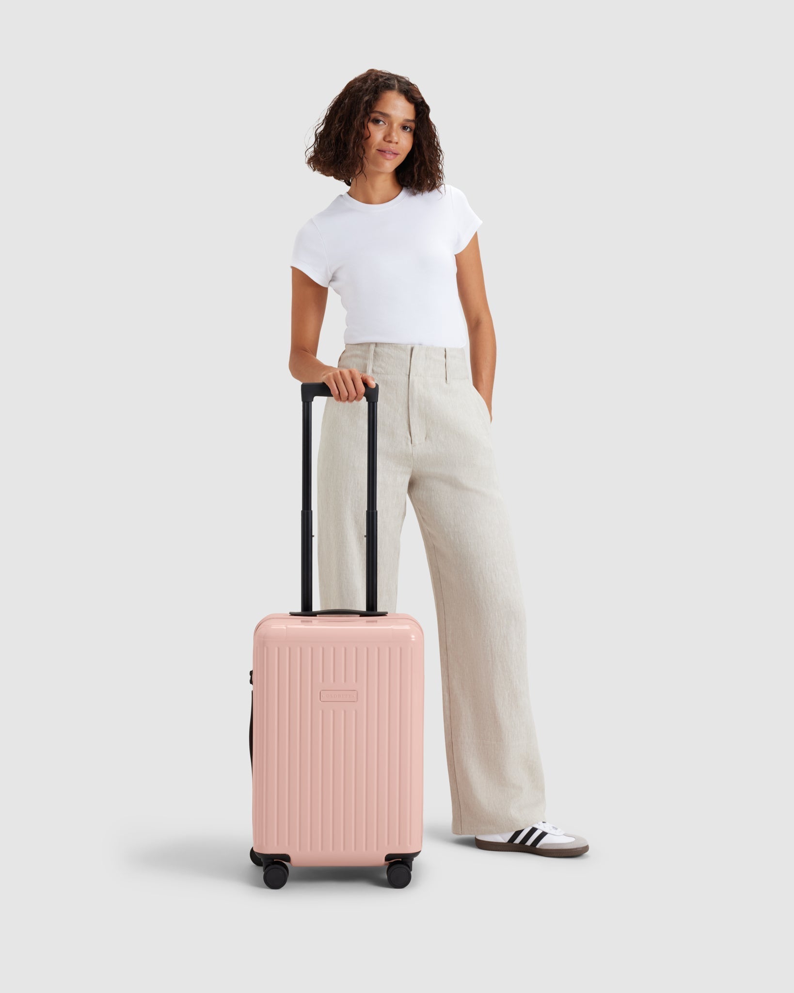 Expandable Carry On Suitcase - Whisper Pink - Globite