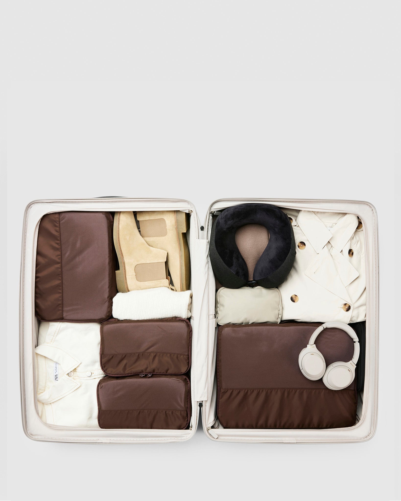 Expandable Large Check In Suitcase - Oyster Beige - Globite