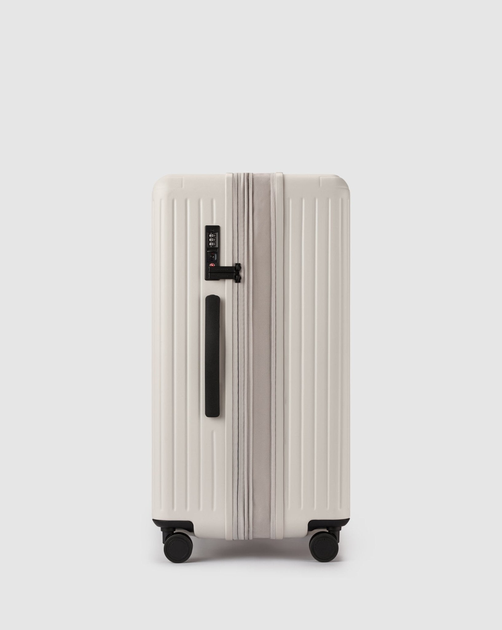 Expandable Medium Check In Suitcase - Oyster Beige - Globite