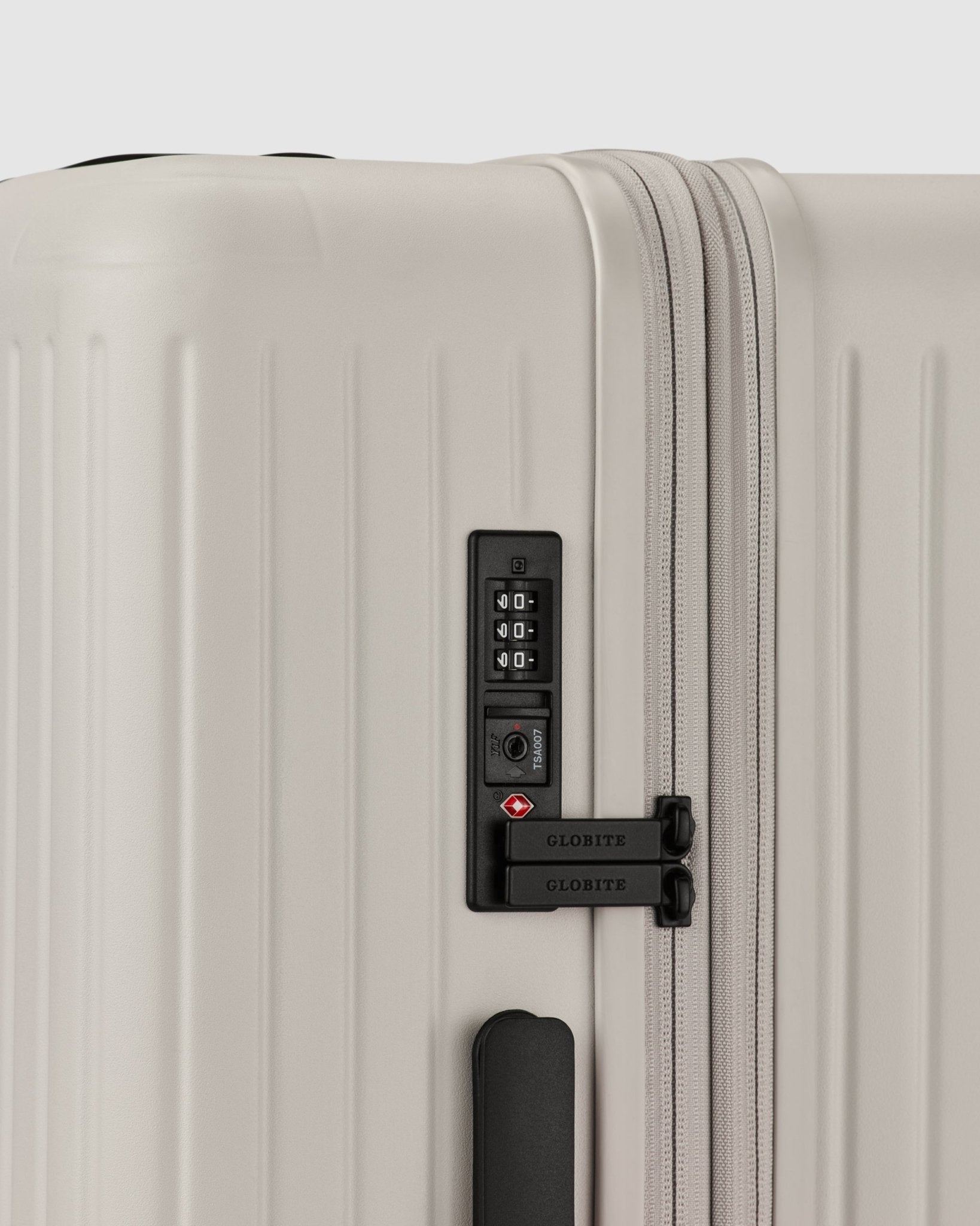 Expandable Medium Check In Suitcase - Oyster Beige - Globite