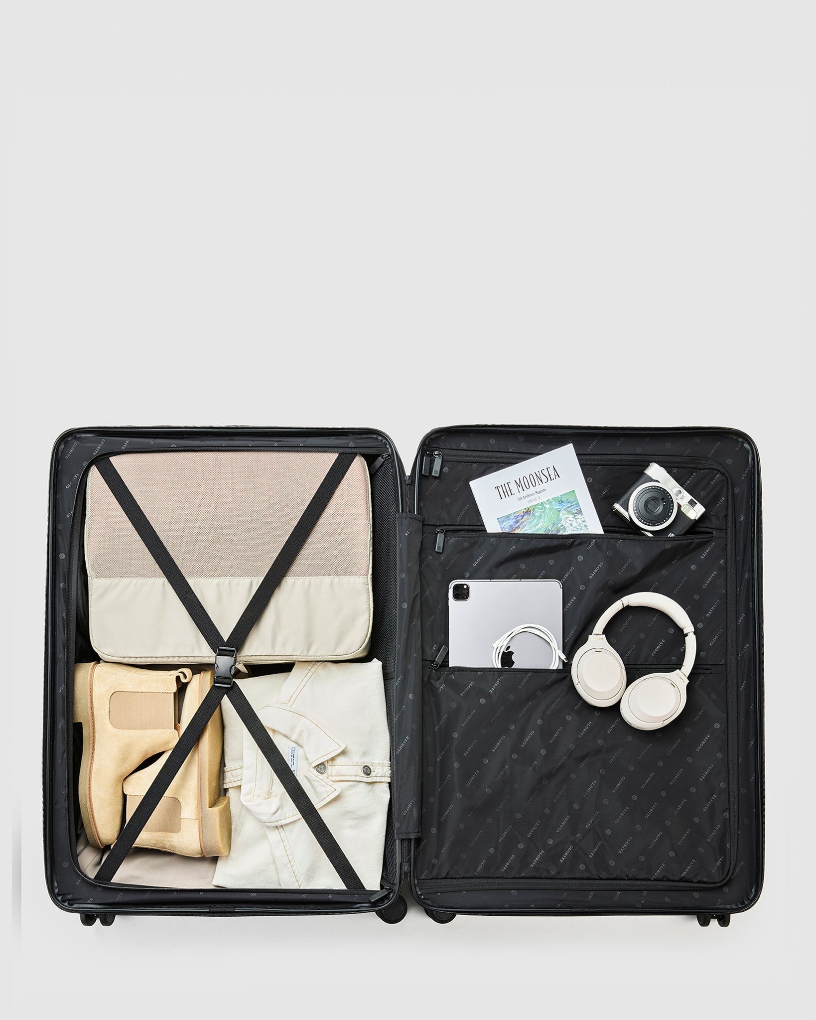 Large Check In Suitcase - Onyx - Globite